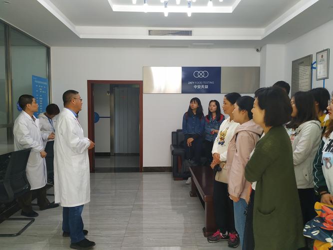 為大型企業(yè)提供全面防護(hù)的專業(yè)保安服務(wù)介紹