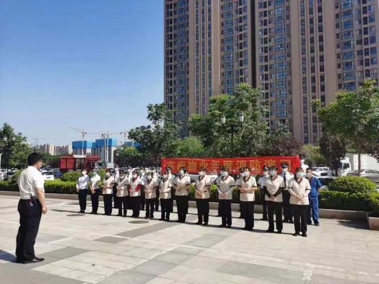 提高社區(qū)安全性選擇專業(yè)保安服務(wù)的關(guān)鍵要素