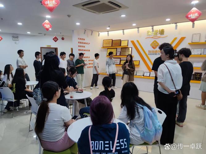 高質(zhì)量保安服務為住宅區(qū)營造安全有序的生活環(huán)境