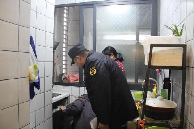 如何通過(guò)保安服務(wù)增強(qiáng)重要設(shè)施的安全防范能力