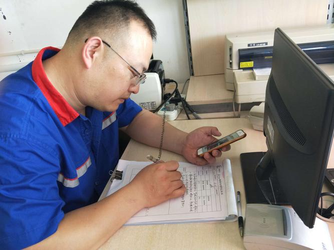 保安服務提升公共設施安全性如何構建智能防護系統(tǒng)