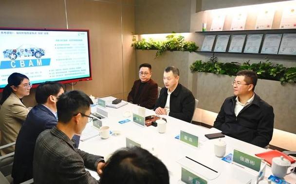 企業(yè)如何通過專業(yè)保安服務(wù)減少運(yùn)營中的安全隱患