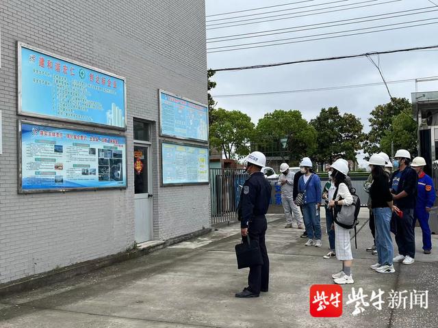 如何通過專業(yè)保安服務(wù)加強(qiáng)社區(qū)日常安全管理