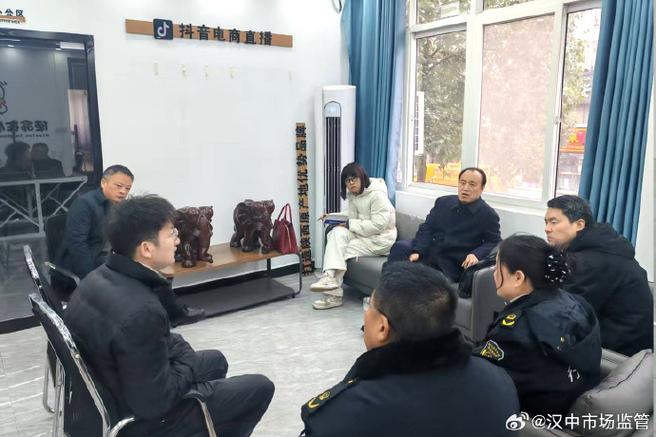 保安服務(wù)如何有效提升商業(yè)環(huán)境的安全性和穩(wěn)定性