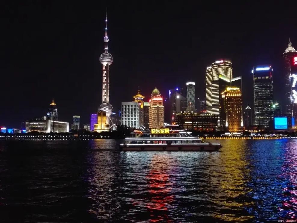 專業(yè)保安服務(wù)如何增強(qiáng)社區(qū)防范能力和應(yīng)急反應(yīng)